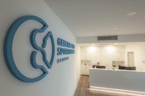 GSK_EK_2107018