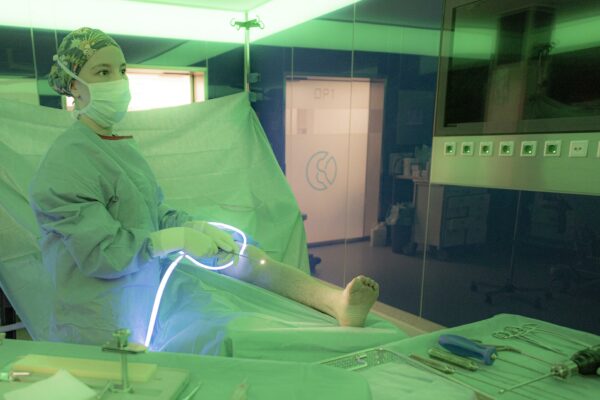 GSK_EM_2102084