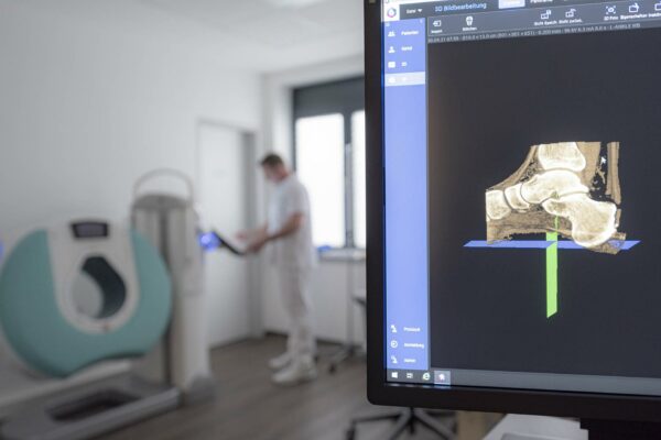 GSK_EM_2102202